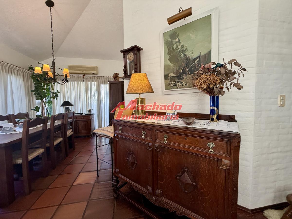 Foto de CASA EN VENTA - BARRIO CANTEGRIL, AV. CÓRDOVA, imagen 5