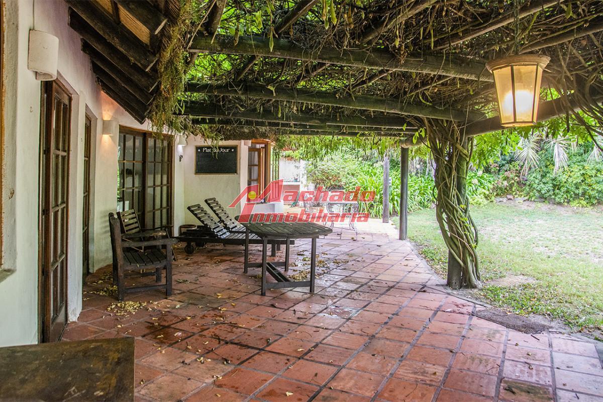 Foto de En venta casa 2 dormitorios en Cantegril, imagen 2