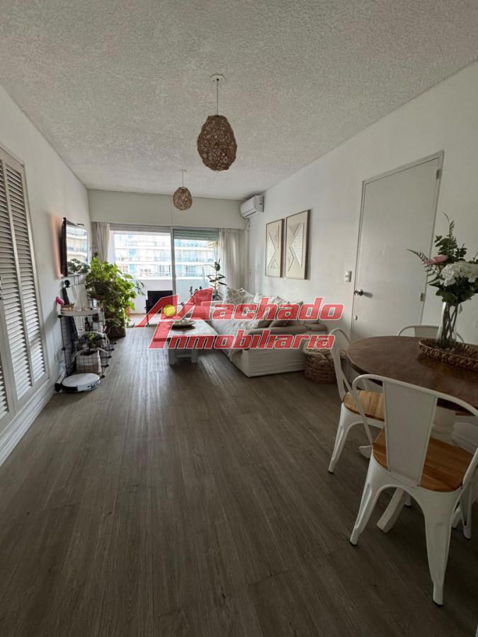 Foto de Apartamento en venta en Av. Roosebvelt, imagen 1