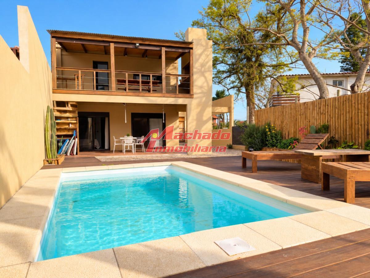 Foto de Casa en Pinares a 100 metros de Playa Mansa - Alquiler Temporada 2027, imagen 1