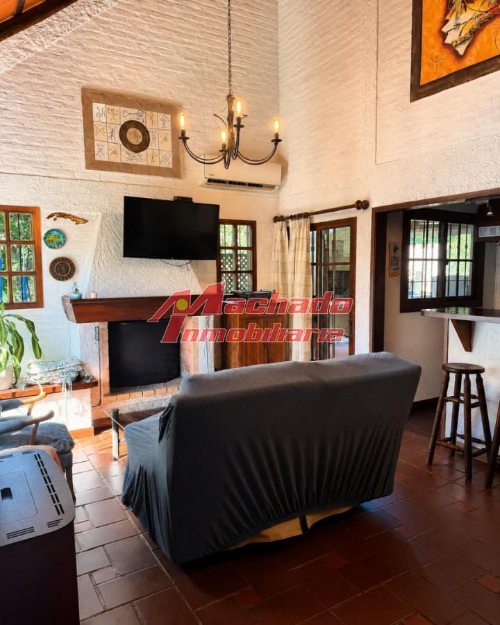 Foto de Casa en venta en Pinares - Punta del Este de 3 dormitorios en zona muy, imagen 2
