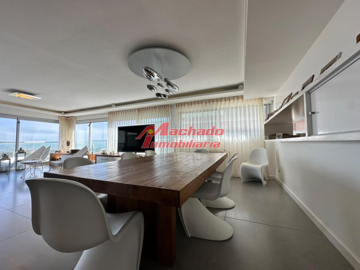 Foto de Apartamento en venta en venta. Primera linea de la Brava. Edificio de, imagen 2
