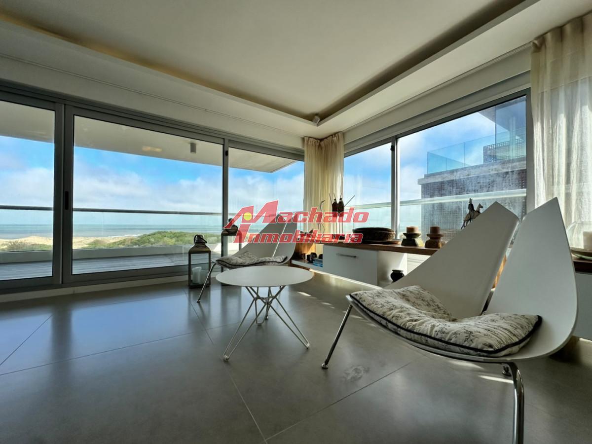 Foto de Apartamento en venta en venta. Primera linea de la Brava. Edificio de, imagen 5