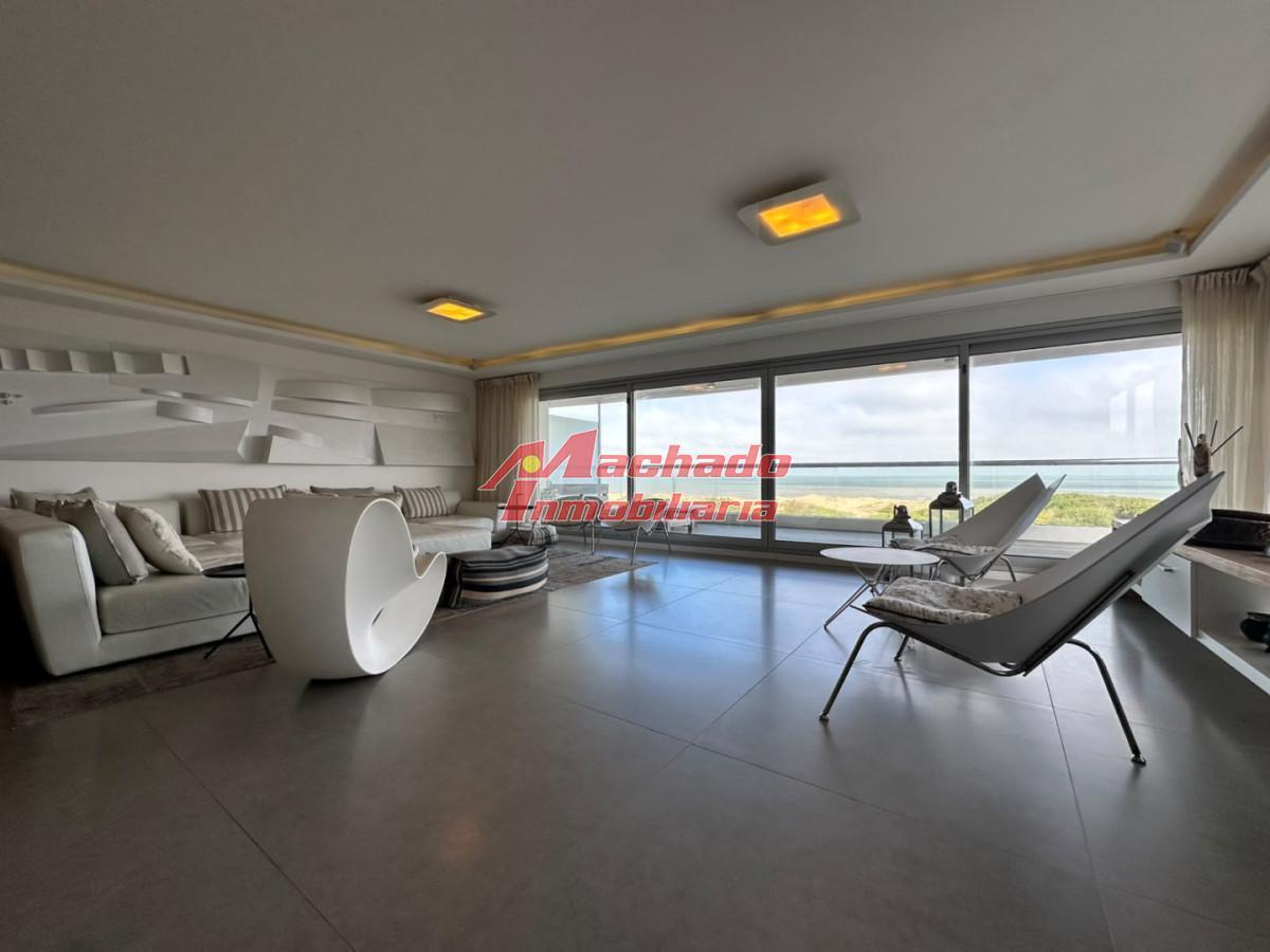 Foto de Apartamento en venta en venta. Primera linea de la Brava. Edificio de, imagen 4