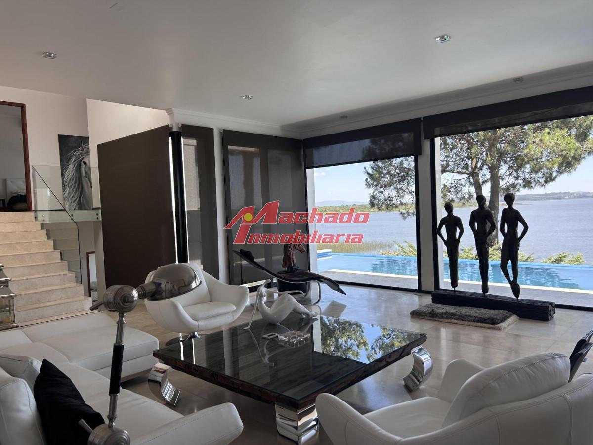 Foto de Casa en venta en Club del Lago - Primera linea a la laguna, imagen 3
