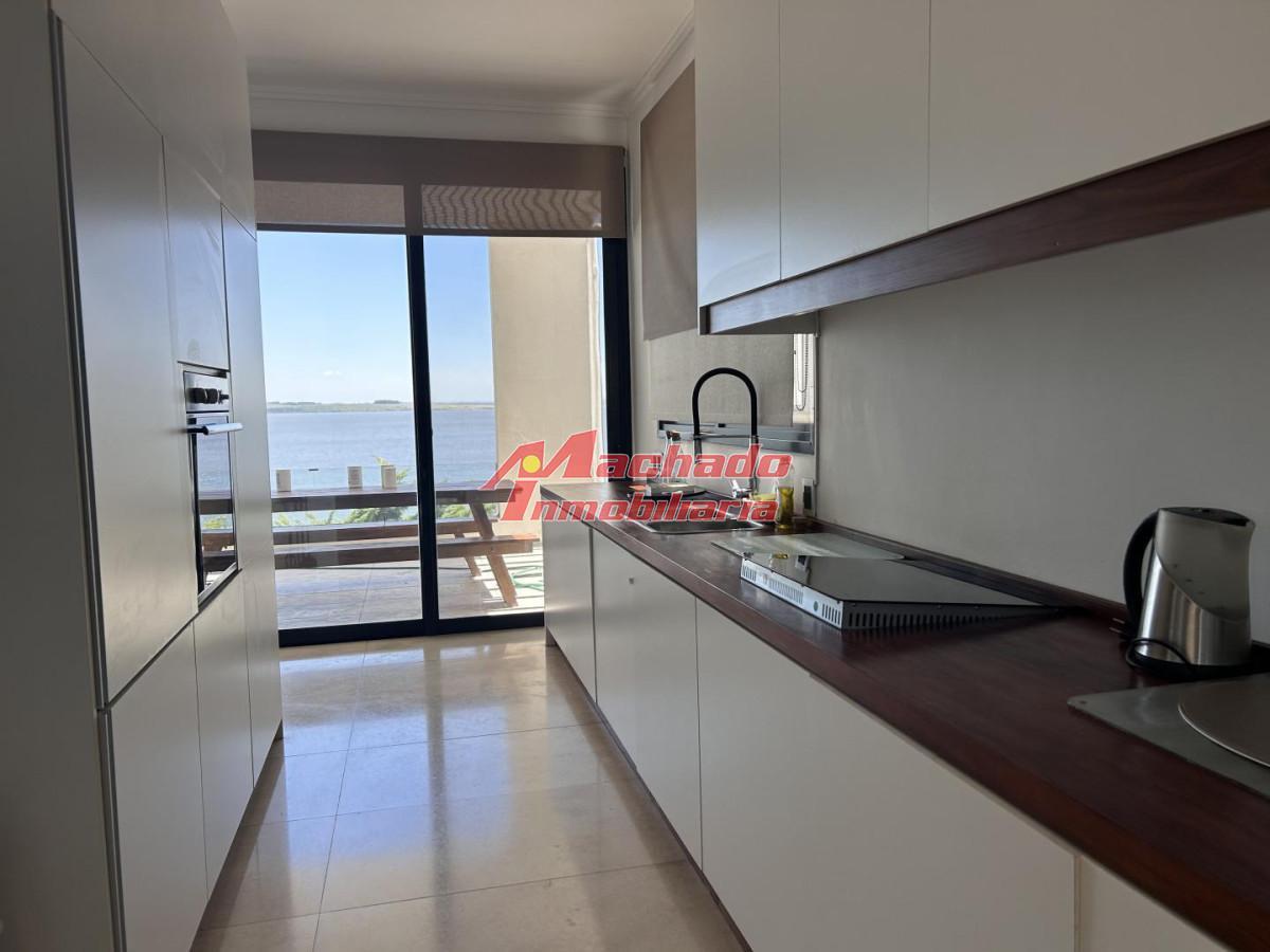 Foto de Casa en venta en Club del Lago - Primera linea a la laguna, imagen 4