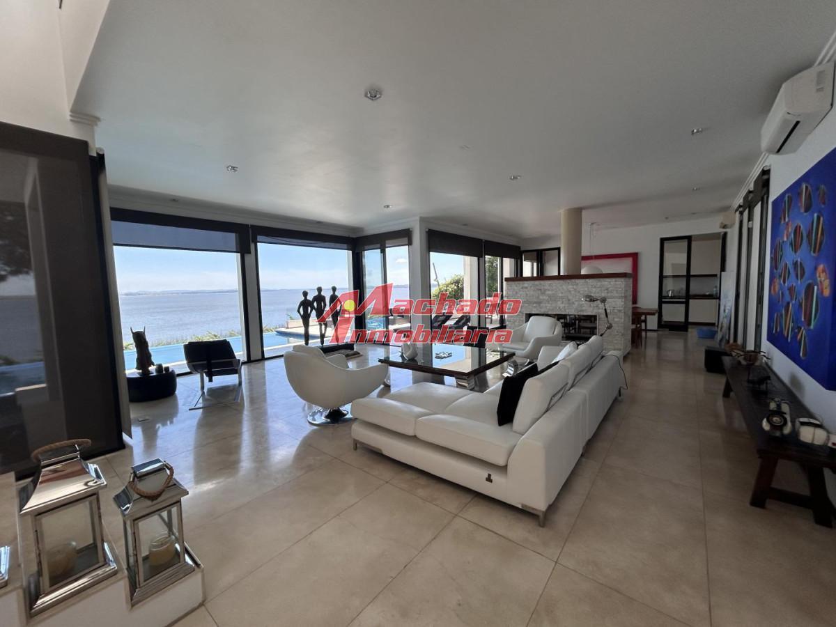 Foto de Casa en venta en Club del Lago - Primera linea a la laguna, imagen 1