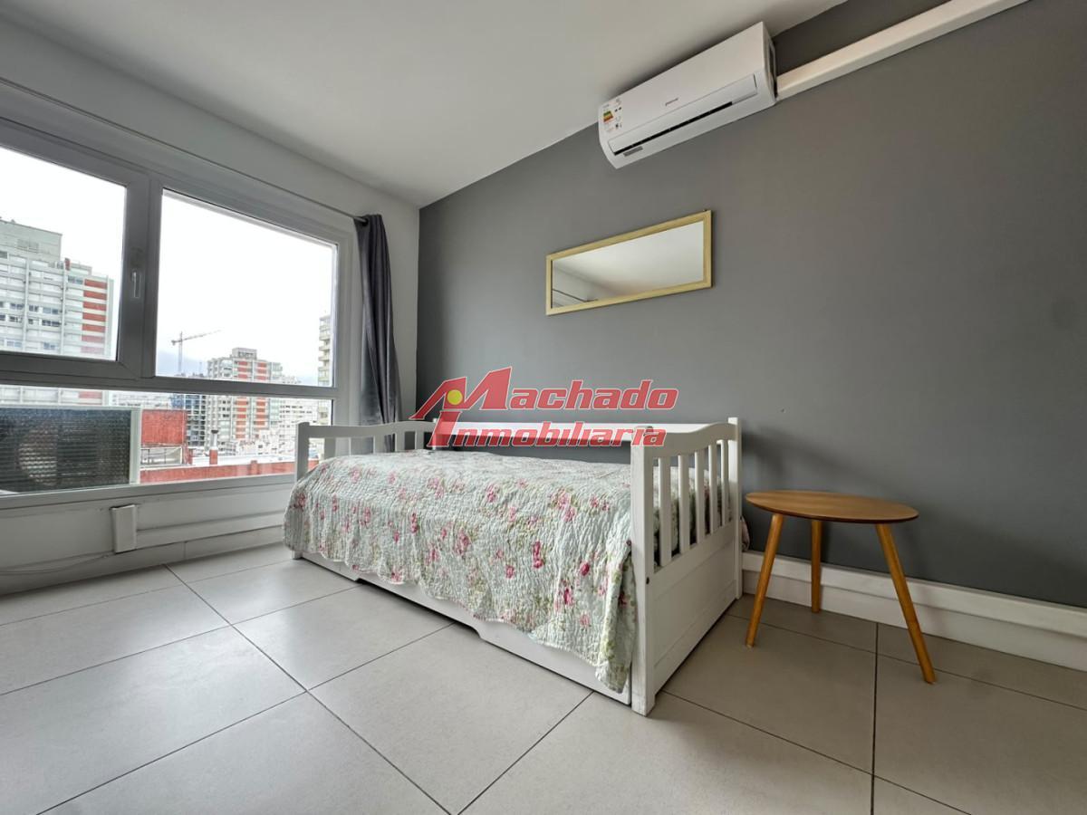 Foto de Apartamento en venta en Peninsula. 1 dormitorio. Vista al mar, imagen 1