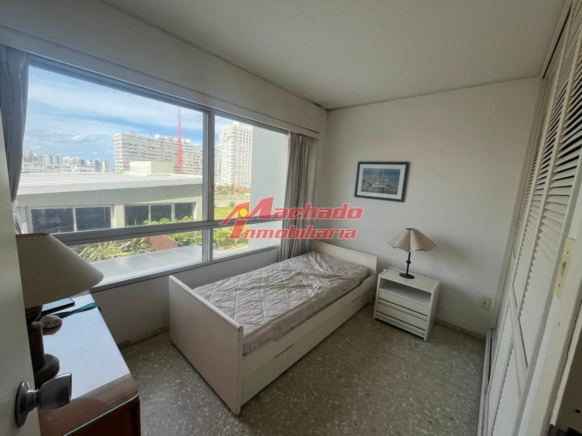 Foto de Apartamento de 3 dormitorios en alquiler , Punta del este . torre de, imagen 4