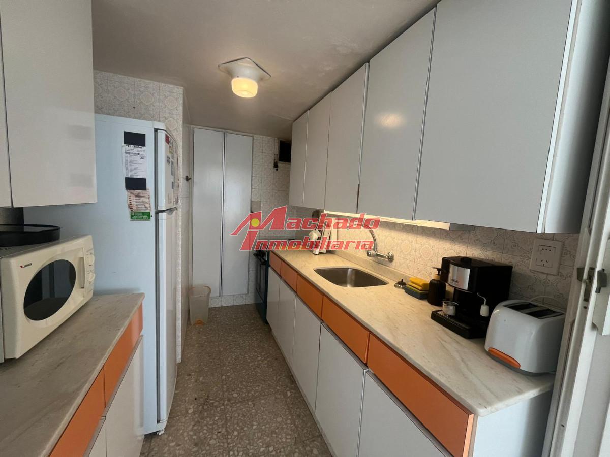 Foto de Apartamento de 3 dormitorios en alquiler , Punta del este . torre de, imagen 2