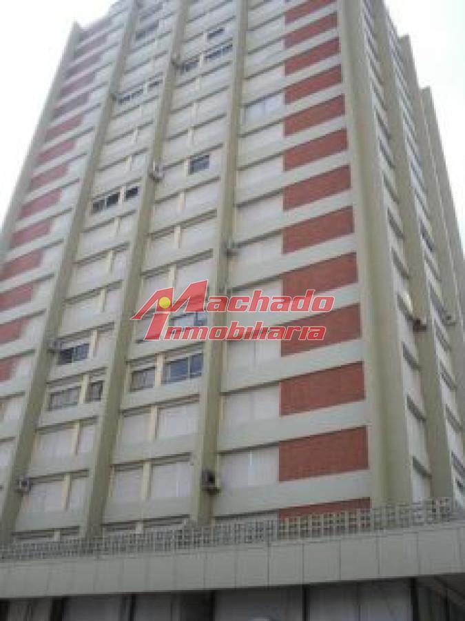Foto de Apartamento de 3 dormitorios en alquiler , Punta del este . torre de, imagen 4