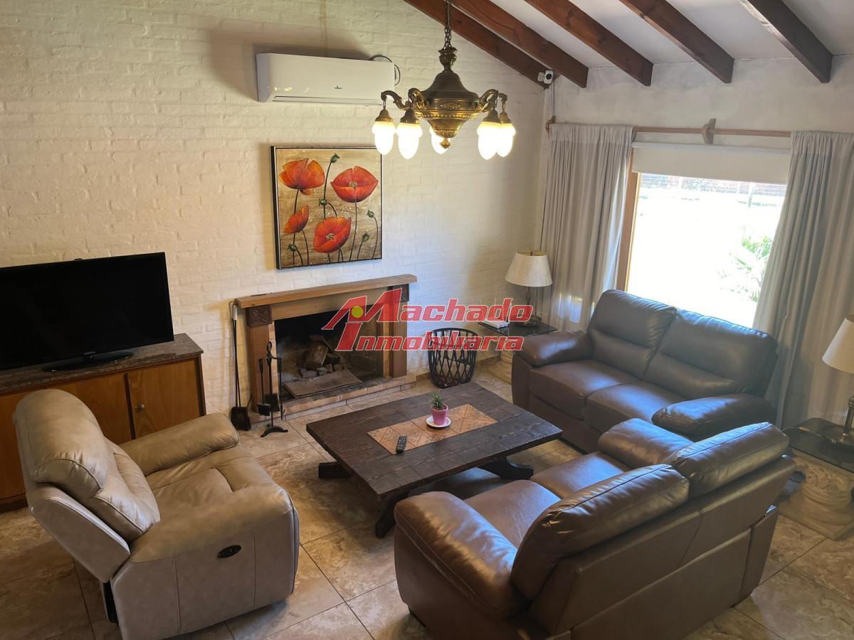 Foto de PUNTA DEL ESTE, CANTEGRIL CASA EN VENTA 2 DORMITORIOS Y MEDIO ,PISCINA, imagen 5