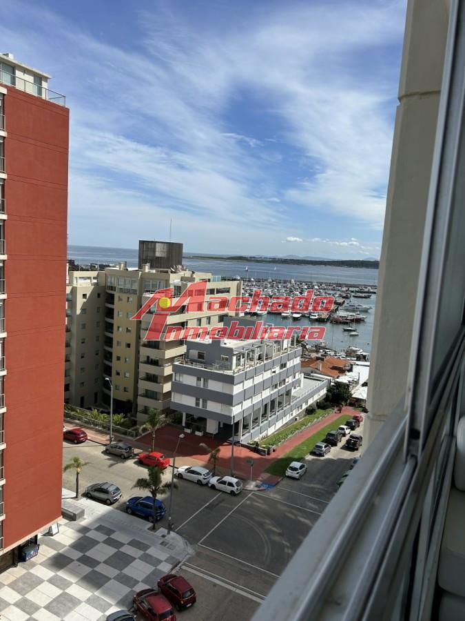 Foto de OPORTUNIDAD Venta Apartamento TORRE VERONA - 2 dormitorios y medio, imagen 3