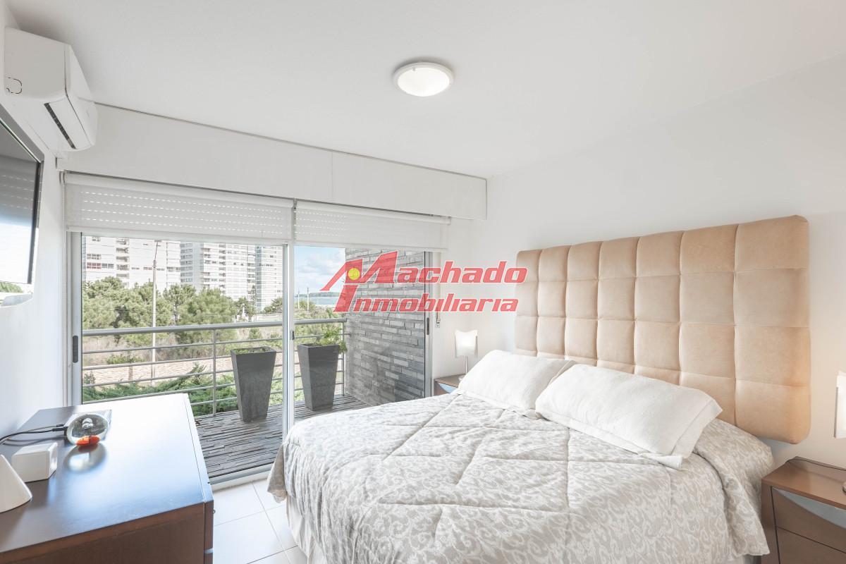Foto de Apartamento en Venta 3 Dormitorios con Parrillero - Playa Mansa - Punta, imagen 4