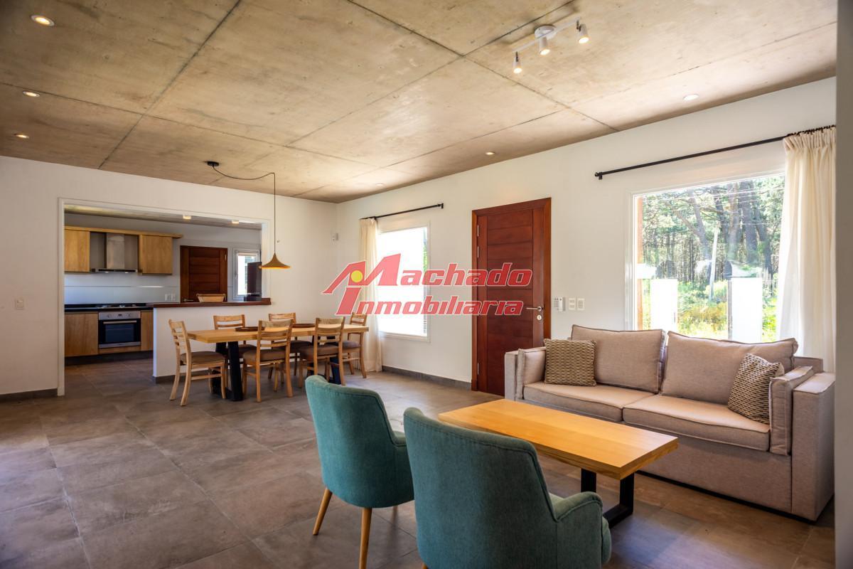 Foto de VENTA DE CASA CON PISCINA EN LA BARRA 3 DORMITORIOS, imagen 2