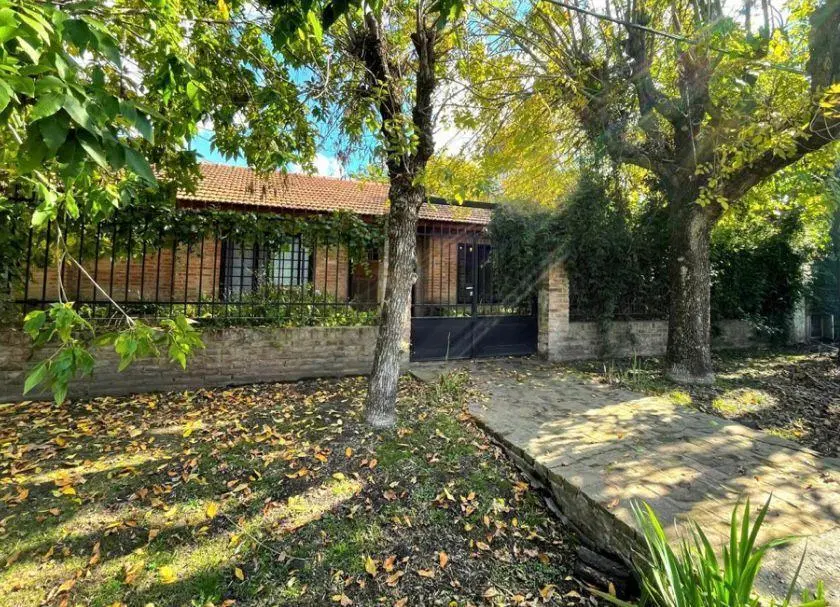 Casa en venta barrio Mirasoles Pilar 2
