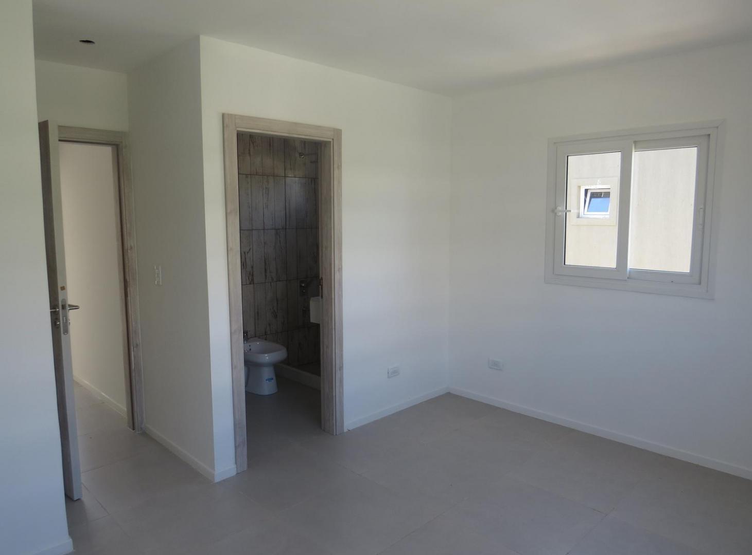 Foto de Casa a la venta en Bª Saravi Village, Pilar, Zona Norte, Buenos Aires, imagen 3