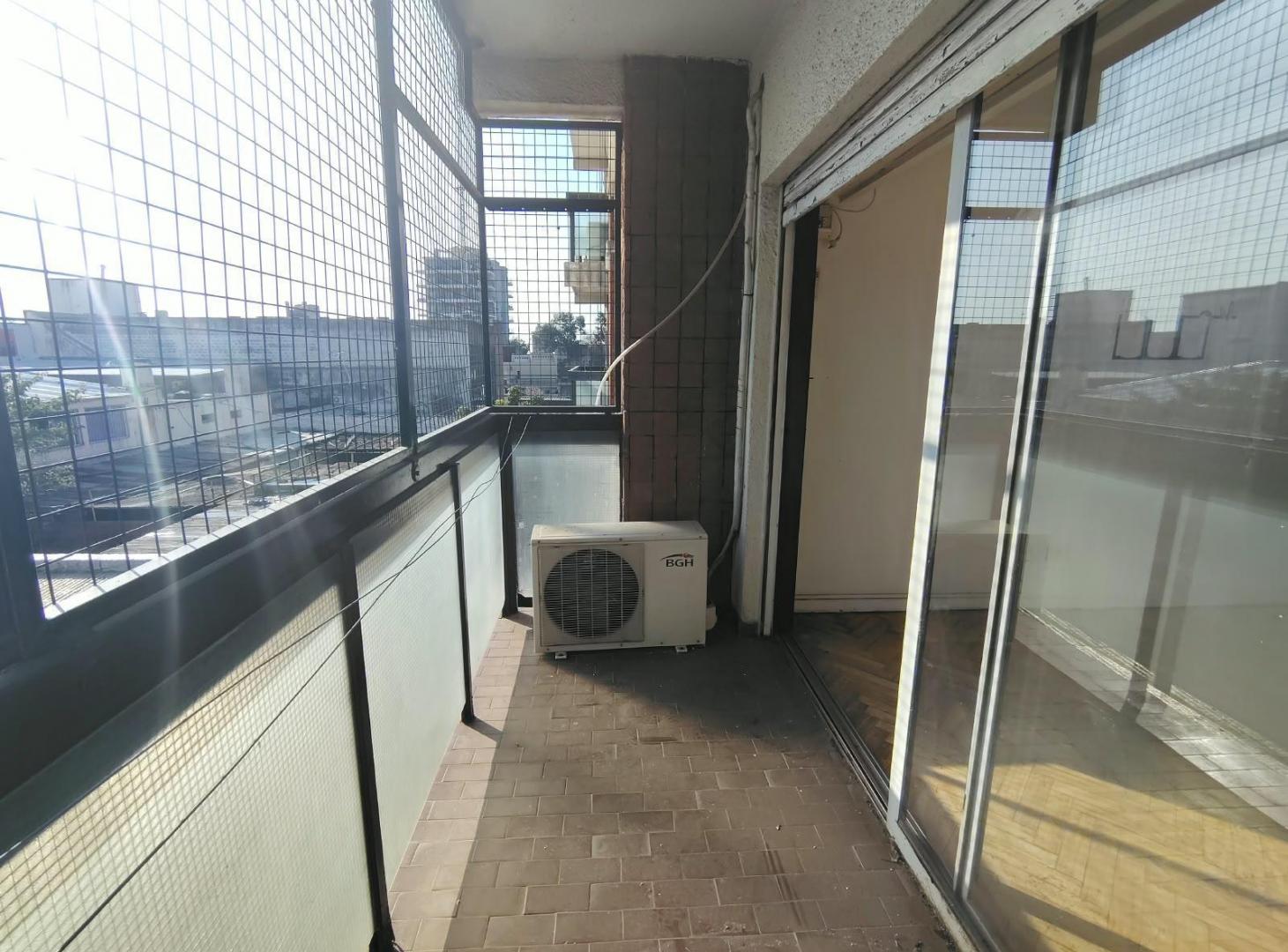 Foto de Venta Departamento 3 ambientes Apto Credito Pilar Centro, imagen 3