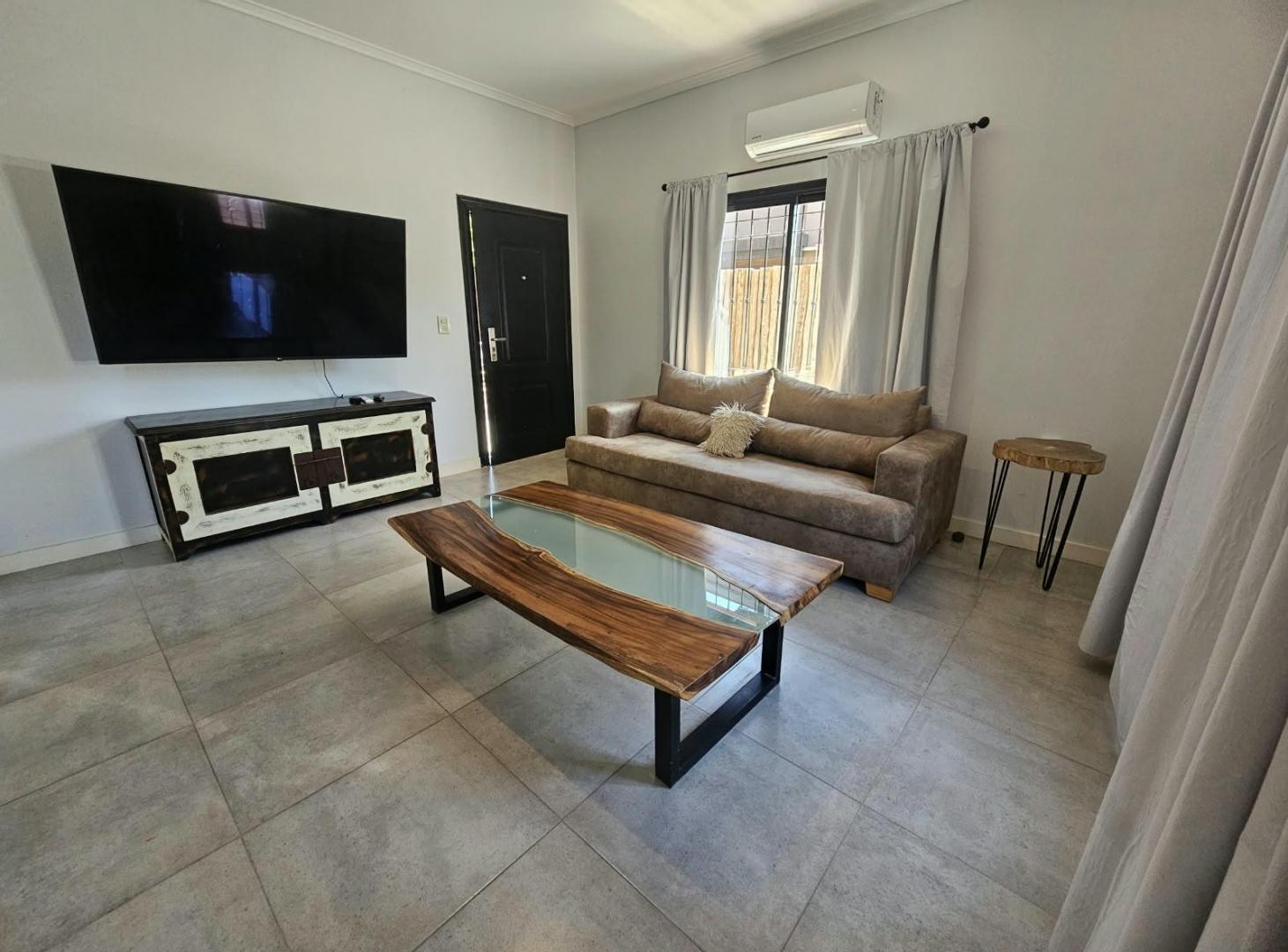 Foto de Venta Duplex 3 ambientes Todo Amoblado Barrio Las Margaritas, imagen 4