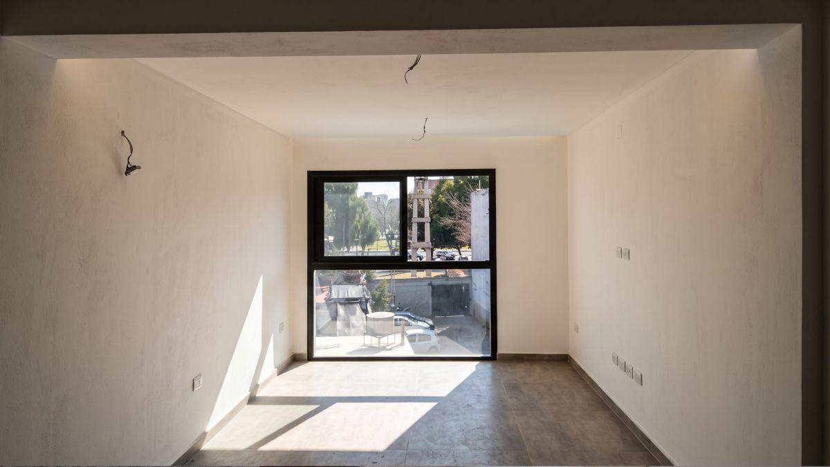 Foto de VENTA DEPARTAMENTO DÚPLEX CIUDAD DE MENDOZA, imagen 2