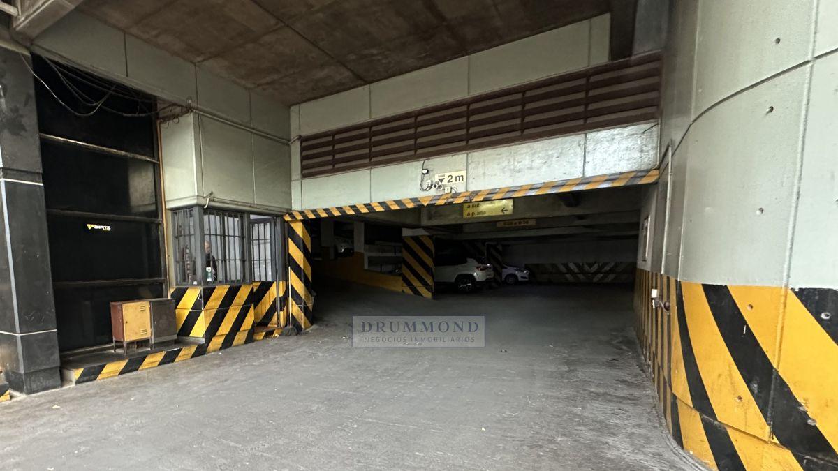Foto de Venta cochera céntrica cerca a plaza España, imagen 5