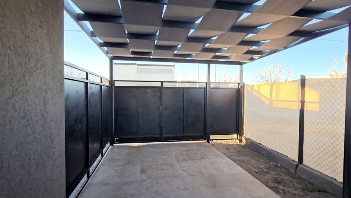 Foto de Casa de 3 dormitorios en venta - Barrio Privado Boedo Village, Luján, imagen 2