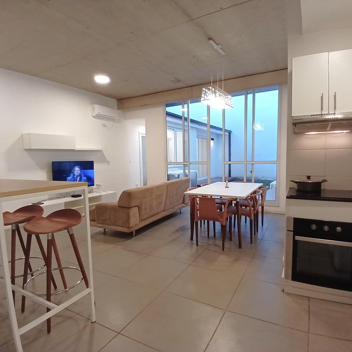 Departamento en Venta en Coghlan 5
