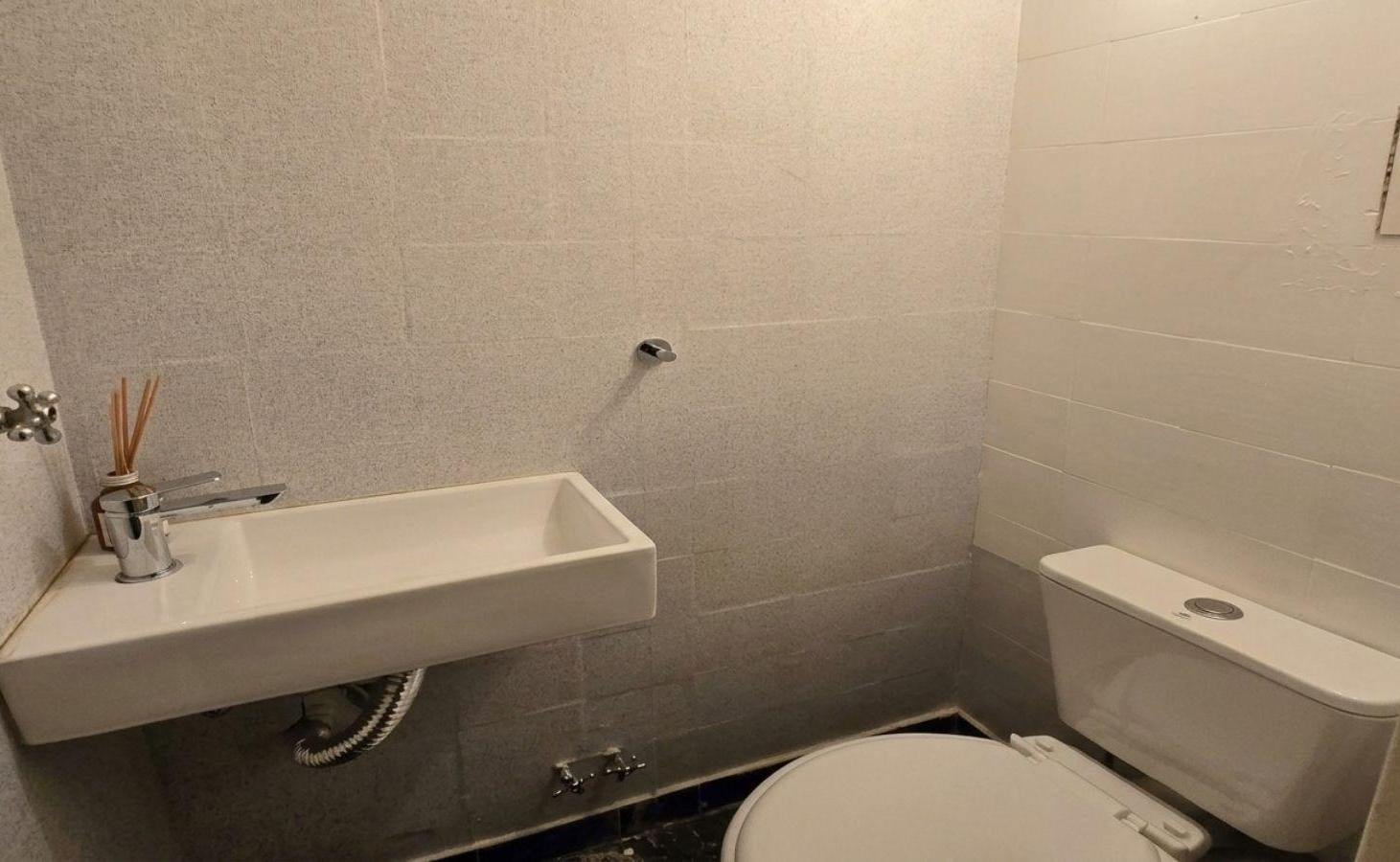 Foto de Alquiler Departamento semi piso al frente c/baulera, imagen 4