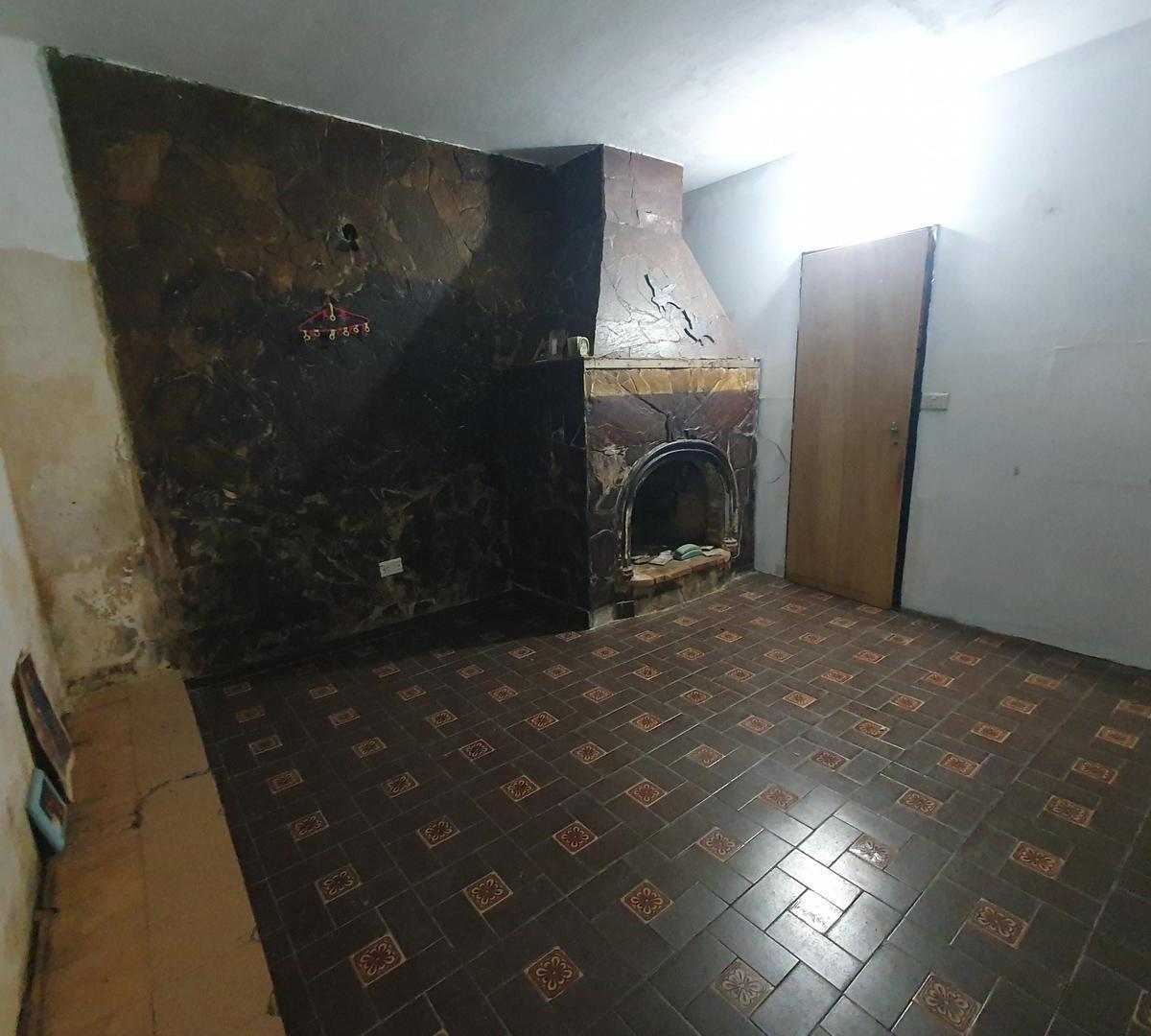 Venta casa 2 dorm. comedor, patio en berisso