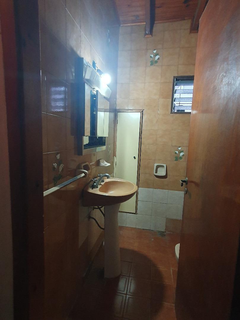 Foto de Venta casa 2 dorm. comedor, patio en berisso, imagen 2