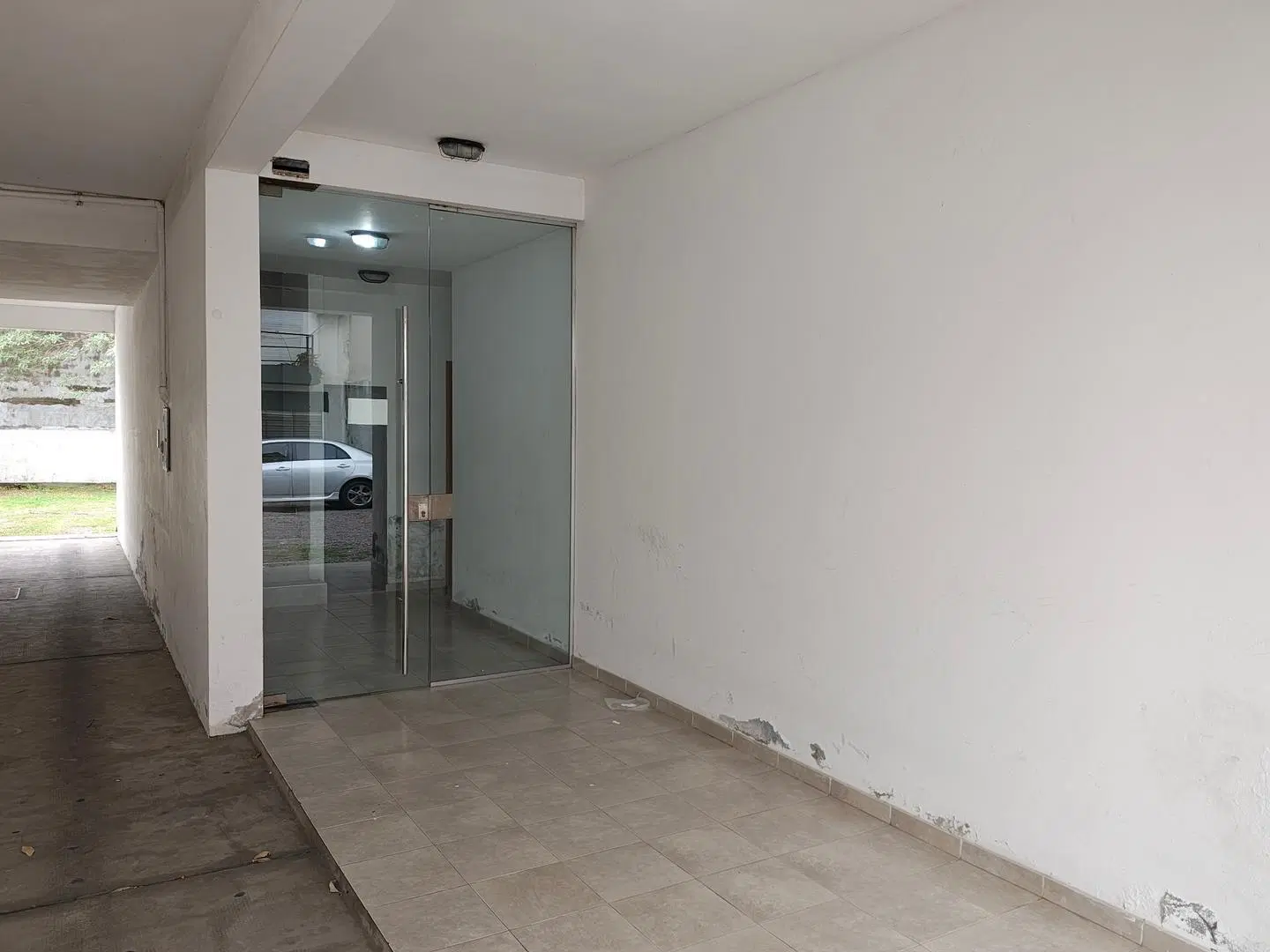 Departamento en Alquiler (PB) Av 13 entre 69 y 70 4