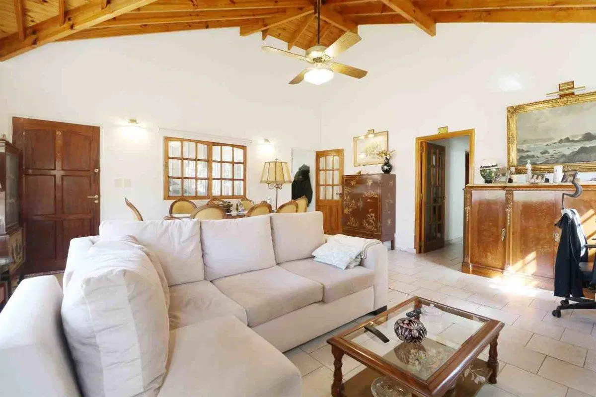 VENTA CASA CON PILETA EN COUNTRY BANCO PROVINCIA 5