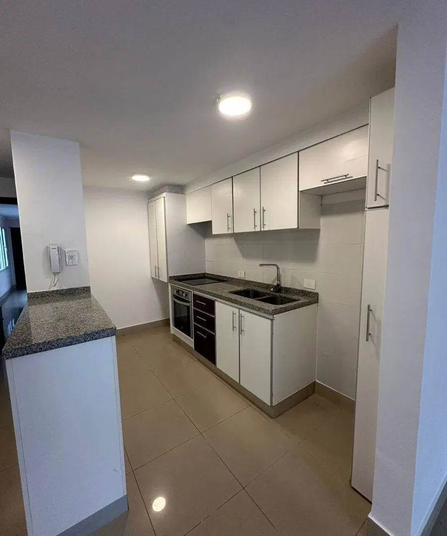 Venta departamento 3 ambientes con balcón 3