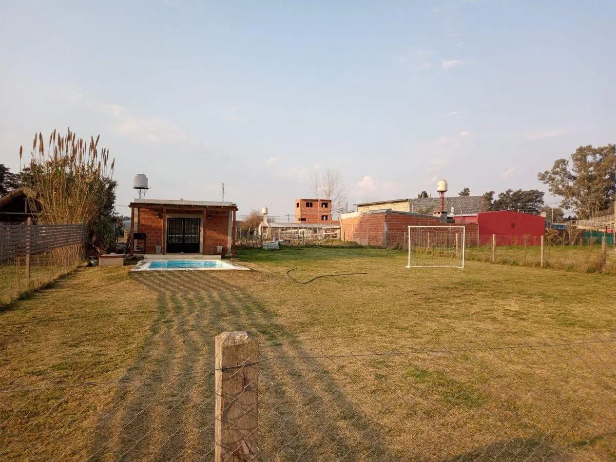 LOTE DOBLE EX. DE LA CRUZ-B. LOS CARDOS C/PILETA 5