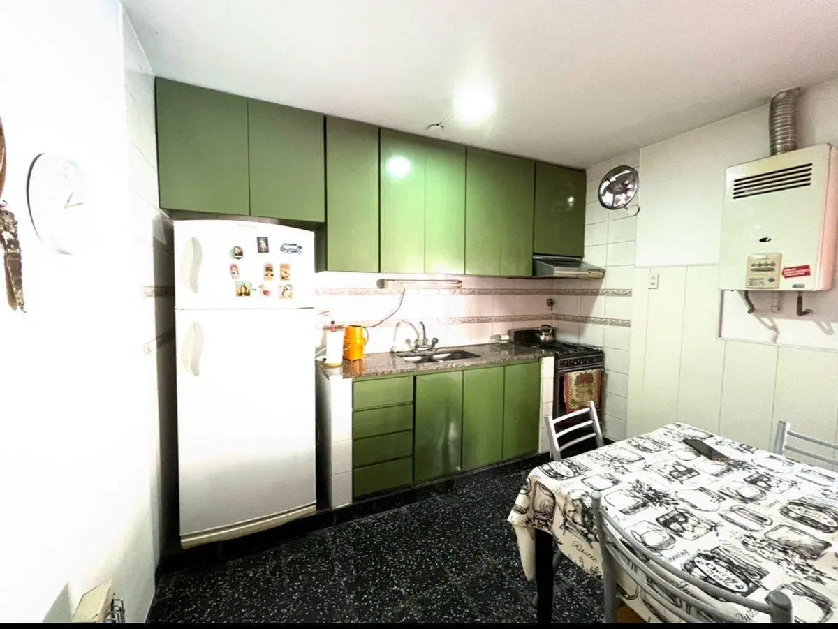 VENTA CASA 3AMB C/GARAGE PARQUE AVELLANEDA 2