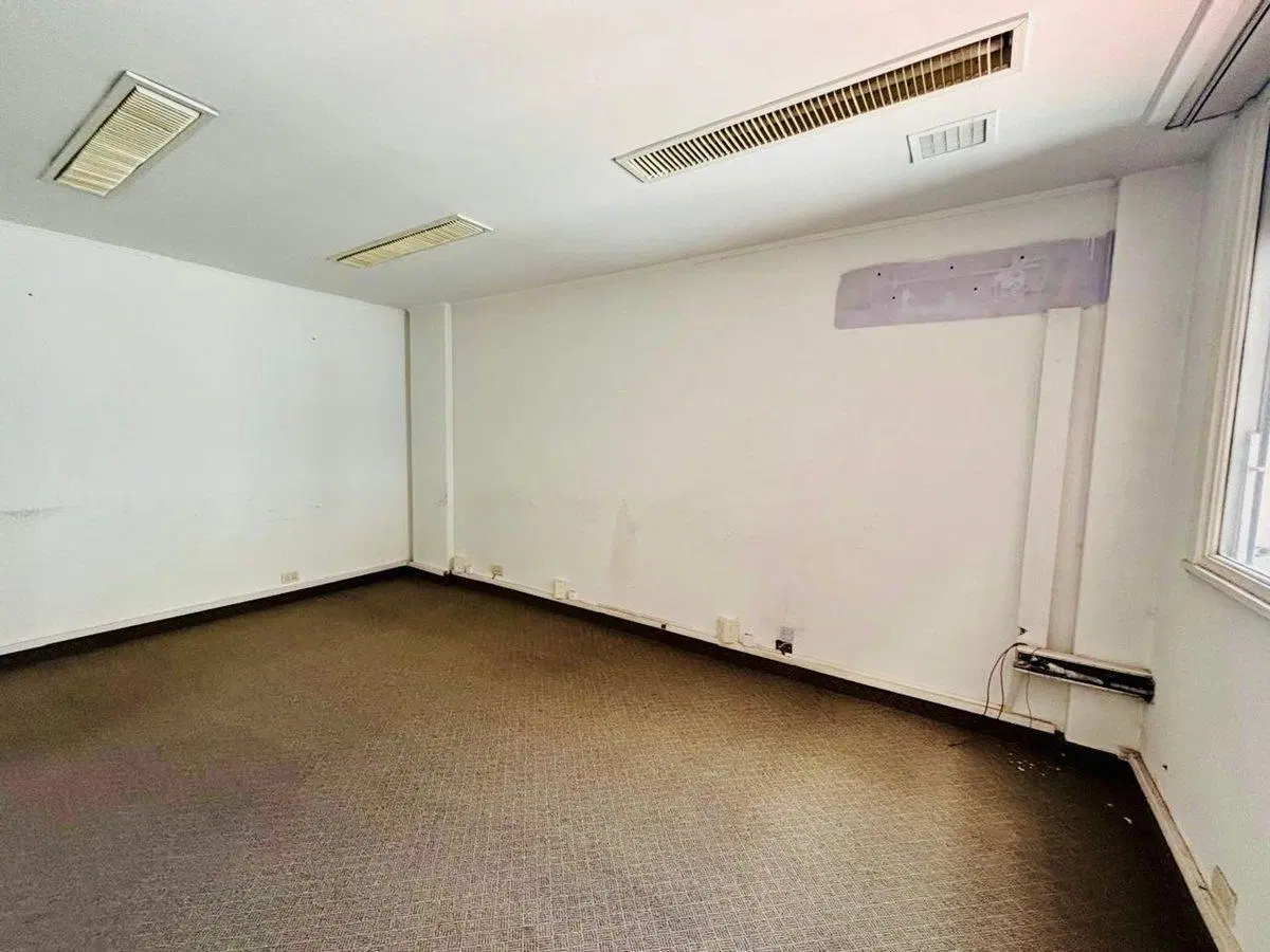 ALQUILER OFICINA COMERCIAL MICROCENTRO ZONA BANCOS 5