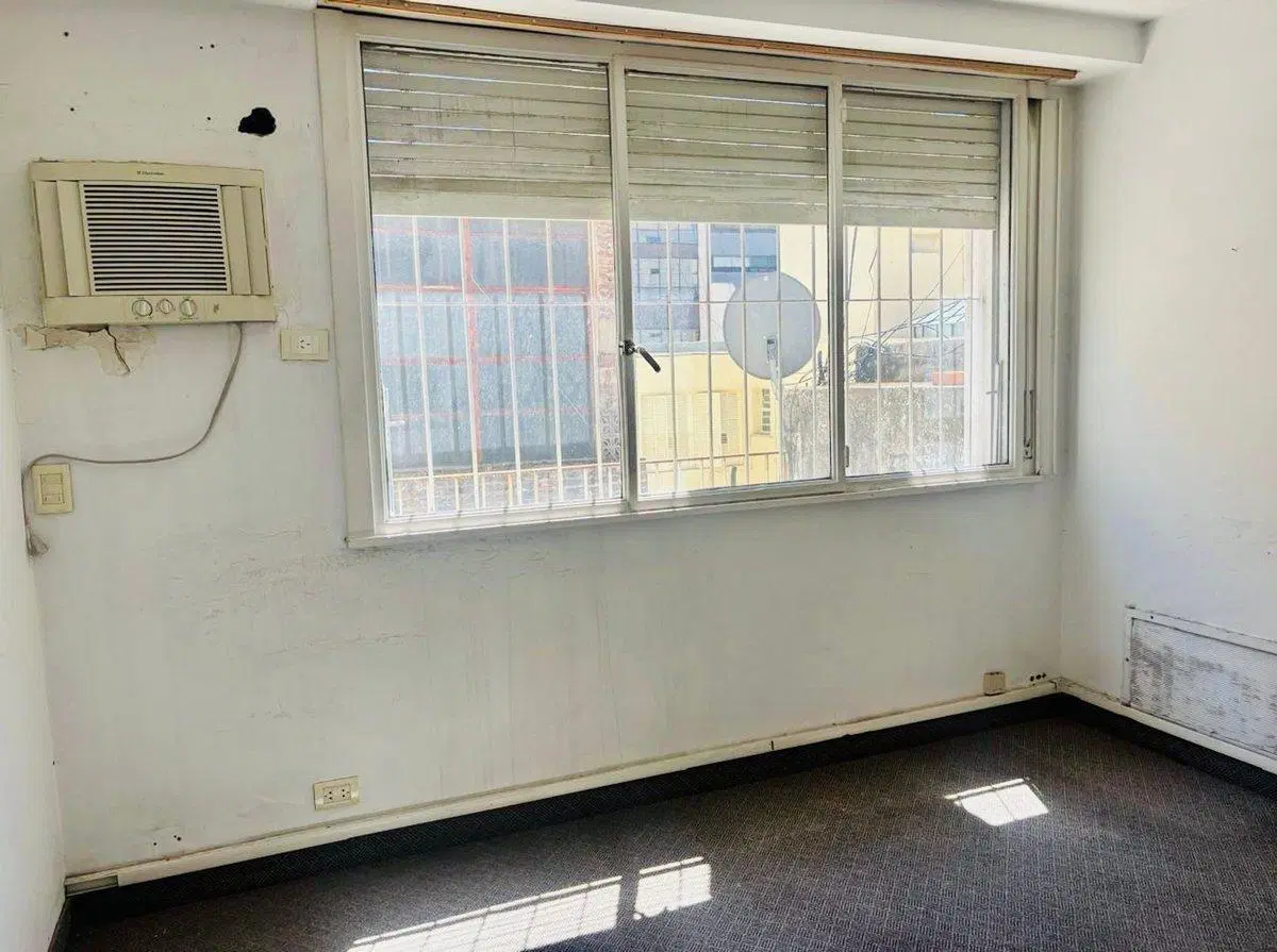 ALQUILER OFICINA COMERCIAL MICROCENTRO ZONA BANCOS 2