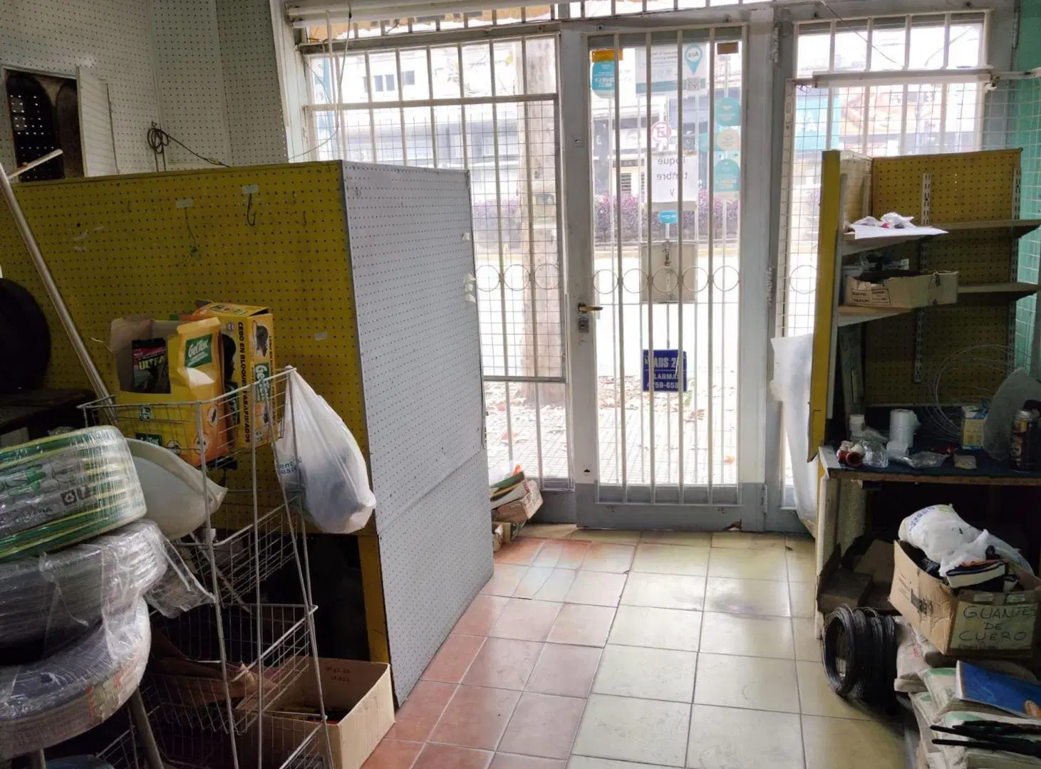 ALQUILER COMERCIAL CON VIVIENDA!!! Villa Mitre 2