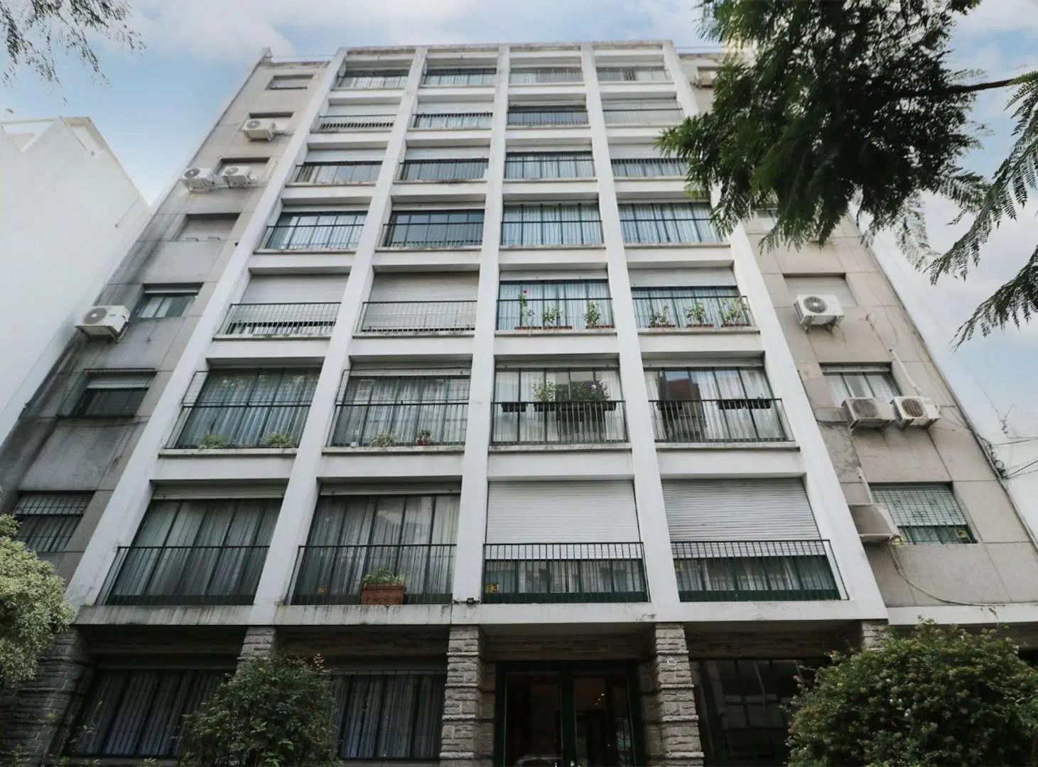 SEMIPISO reciclado de categoría c/ cochera y baul 5