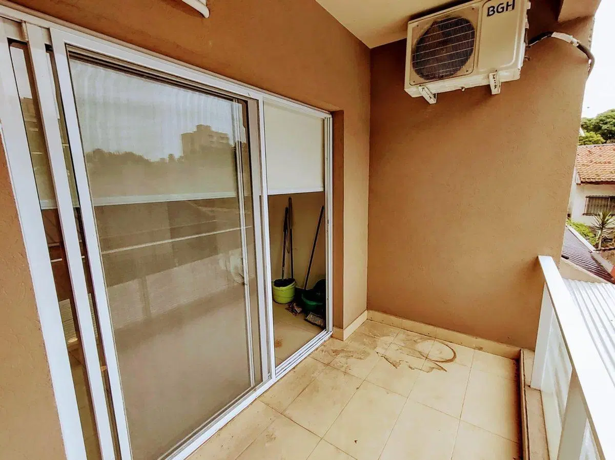 Venta departamento 3 ambientes con balcón 4