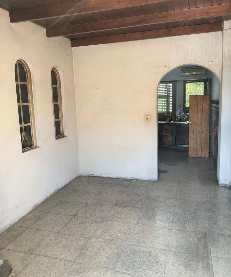 Foto de VENTA CASA 3 AMB C/COCHERA PATIO Y JARDIN, imagen 5