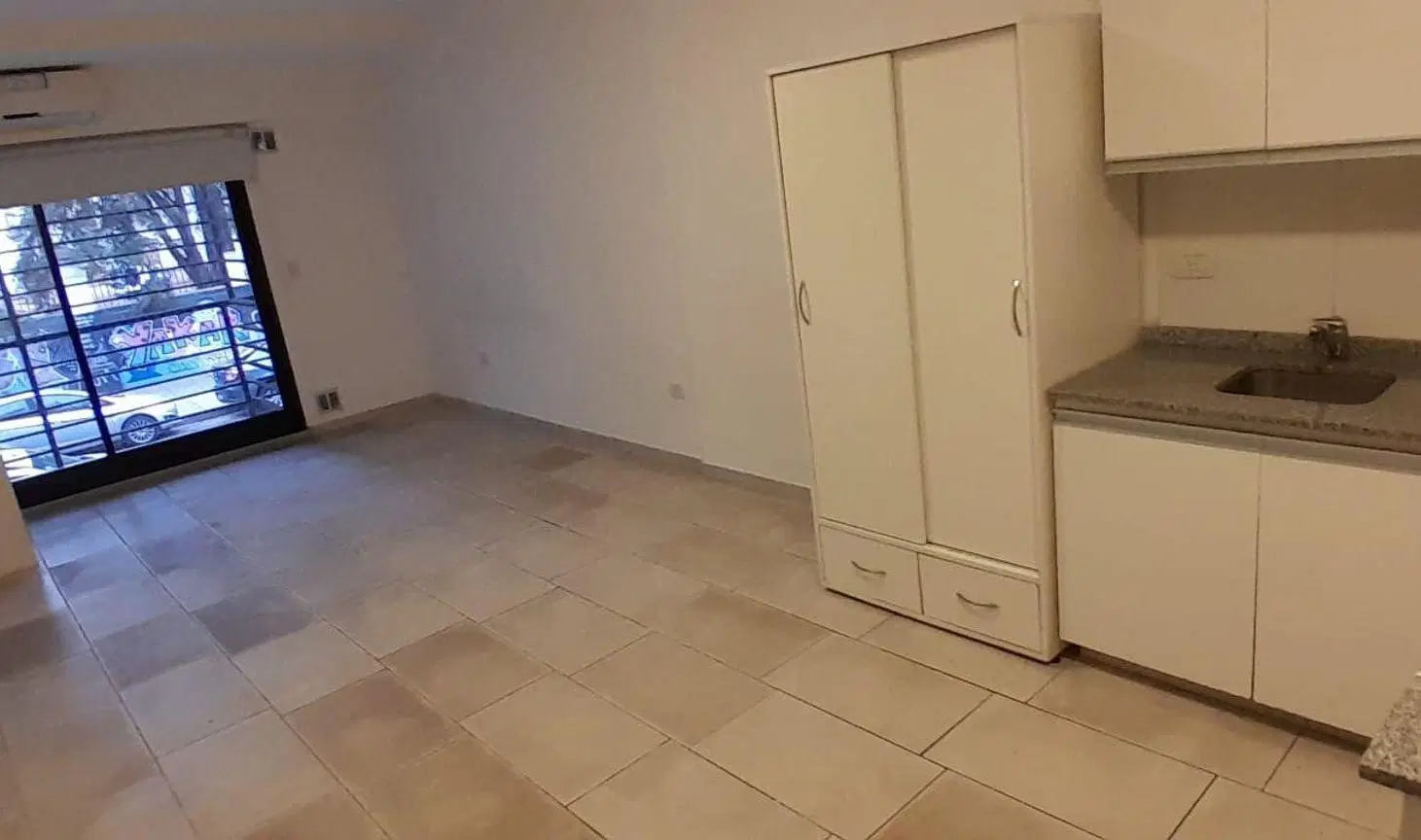 DEPARTAMENTO MONOAMBIENTE EN ALQUILER EN CABALLITO 5
