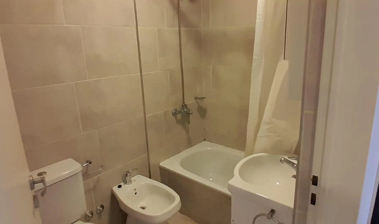 DEPARTAMENTO MONOAMBIENTE EN ALQUILER EN CABALLITO 8