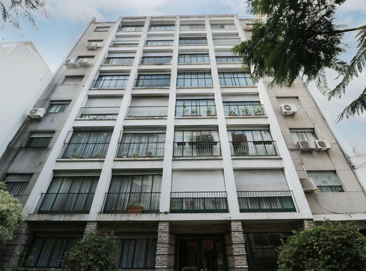 Foto de SEMIPISO reciclado de categoría c/ cochera y baul, imagen 3