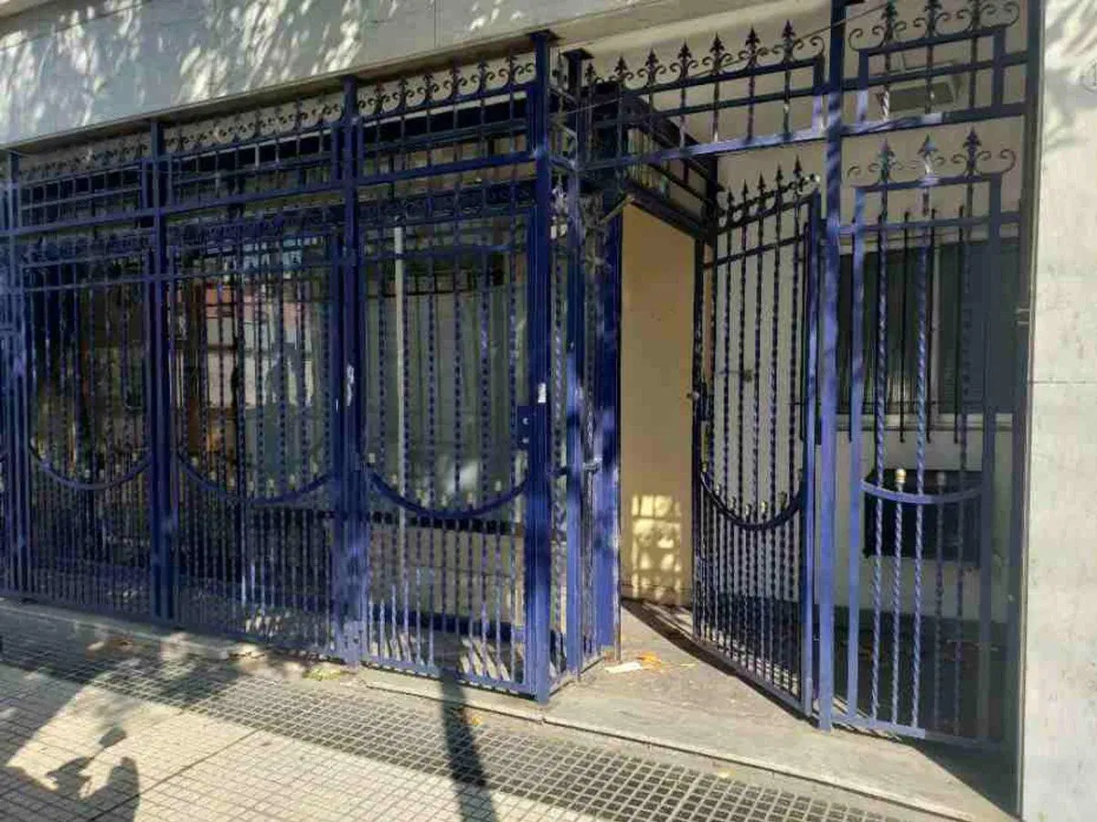 VENTA LOCAL + PH 3AMB RECICLAR AV ENTRE RIOS 1500 2