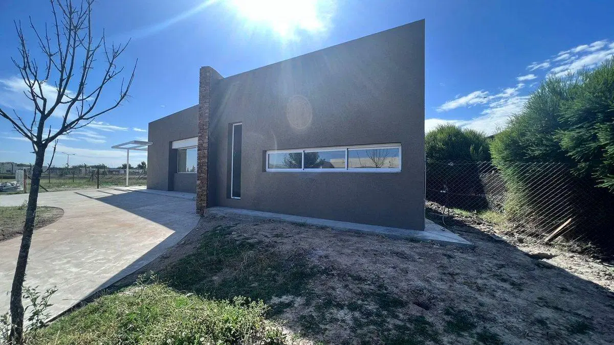 VENTA casa 4 ambientes a estrenar San Sebastian 8