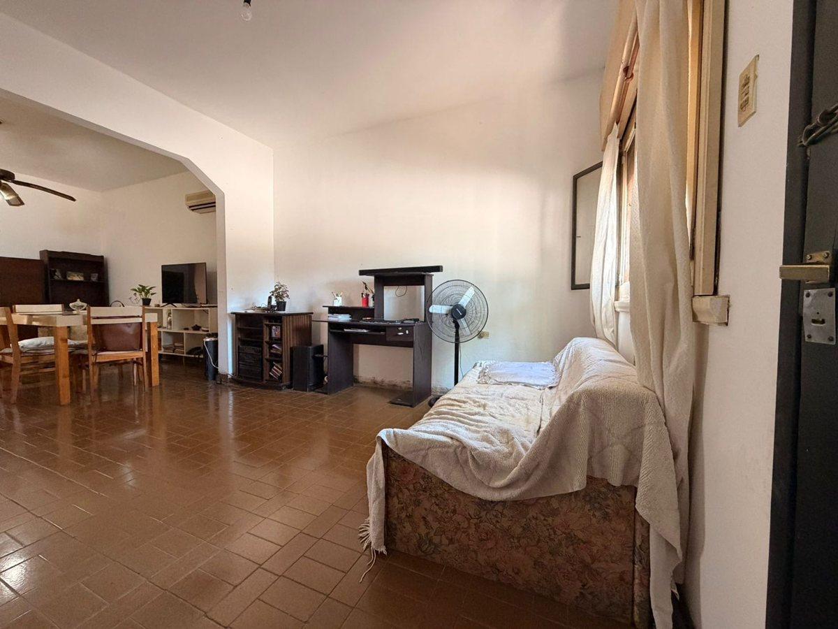 Foto de Venta Casa 3 ambientes en GRAN terreno 365 m2, imagen 3