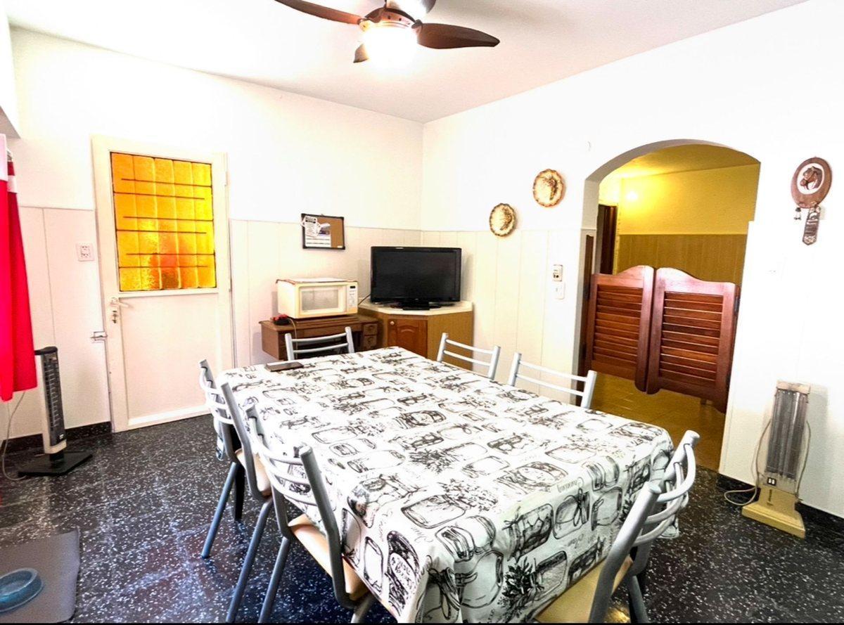 Foto de VENTA CASA 3AMB C/GARAGE PARQUE AVELLANEDA, imagen 2