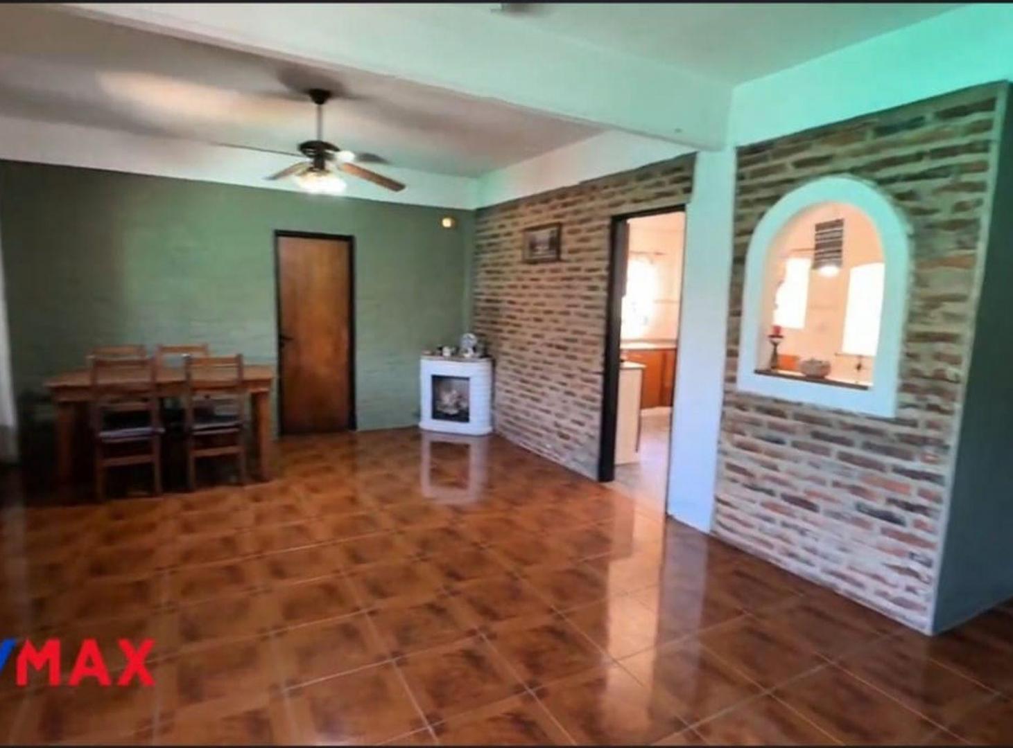 Foto de Muy Buena casa en el centro de Garin, imagen 2
