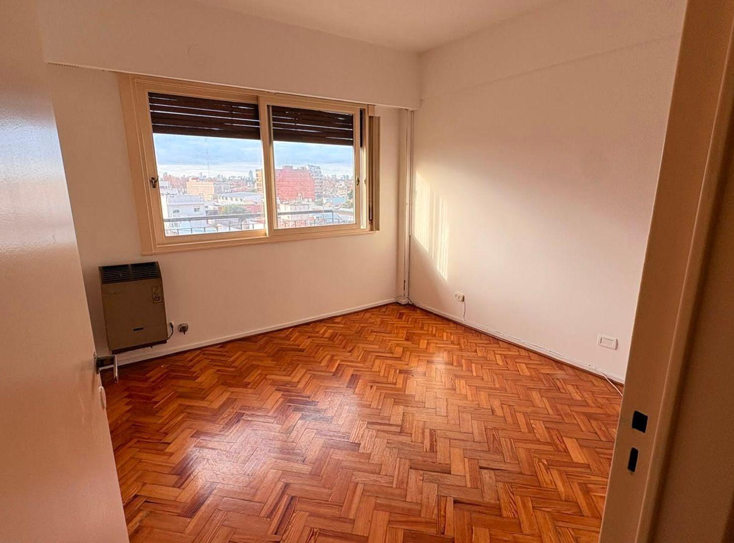 Foto de DEPARTAMENTO 4 AMBIENTES EN ALQUILER VILLA GENERAL, imagen 5
